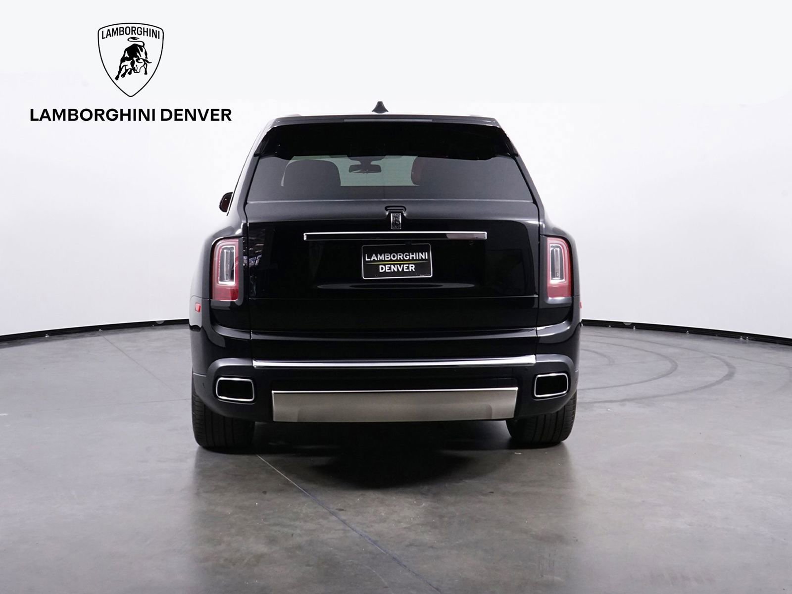 Used 2022 Rolls-Royce Cullinan w/ Cullinan Package image 6