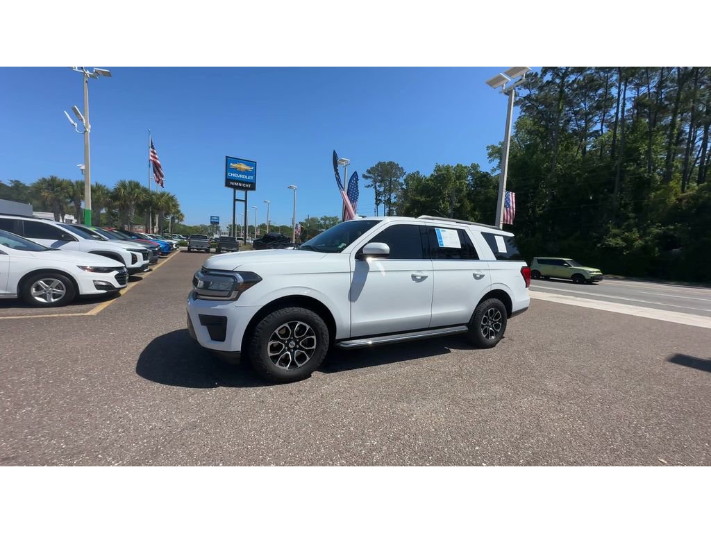 Used 2022 Ford Expedition XLT RWD image 4