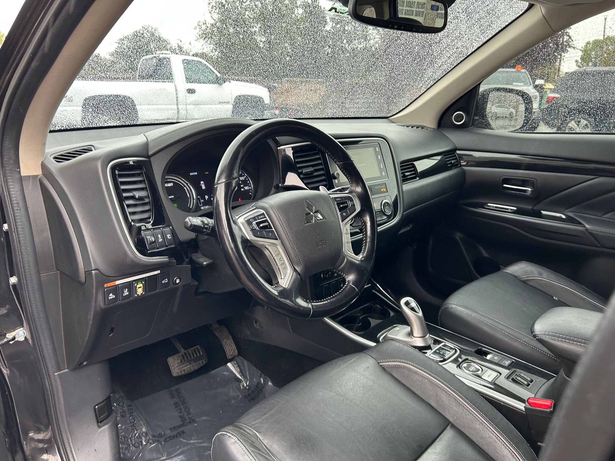 Used 2018 Mitsubishi Outlander GT AWD/4WD image 11