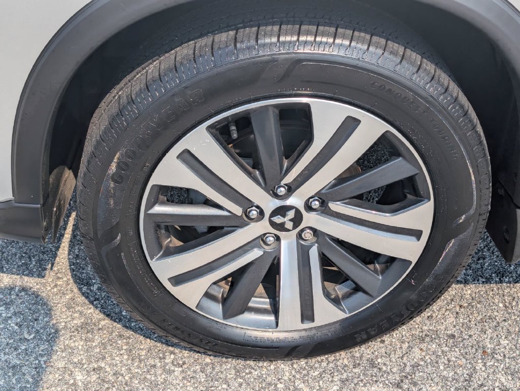 Used 2024 Mitsubishi Outlander Sport SE AWD/4WD image 13