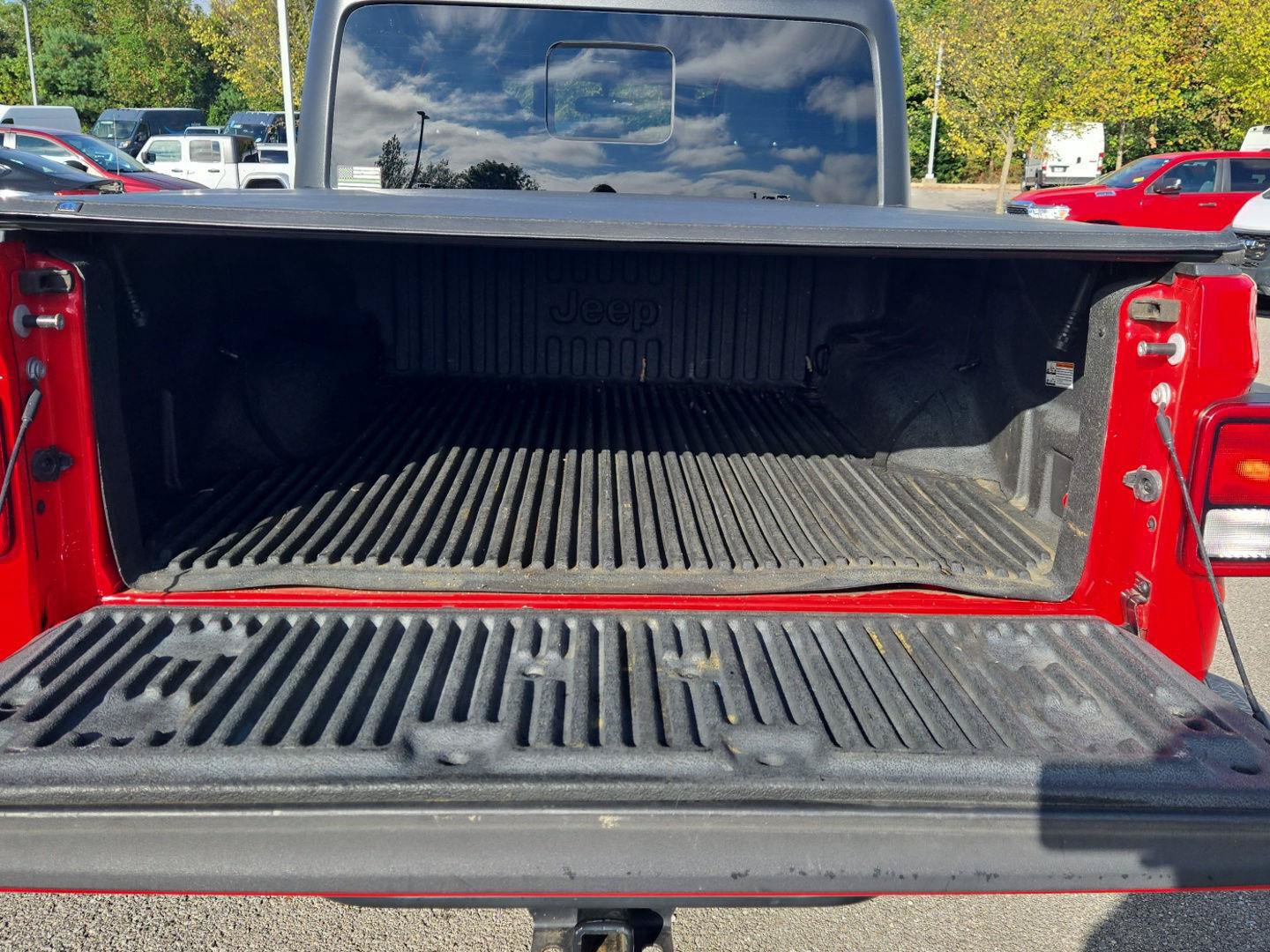 Used 2021 Jeep Gladiator Sport AWD/4WD image 14