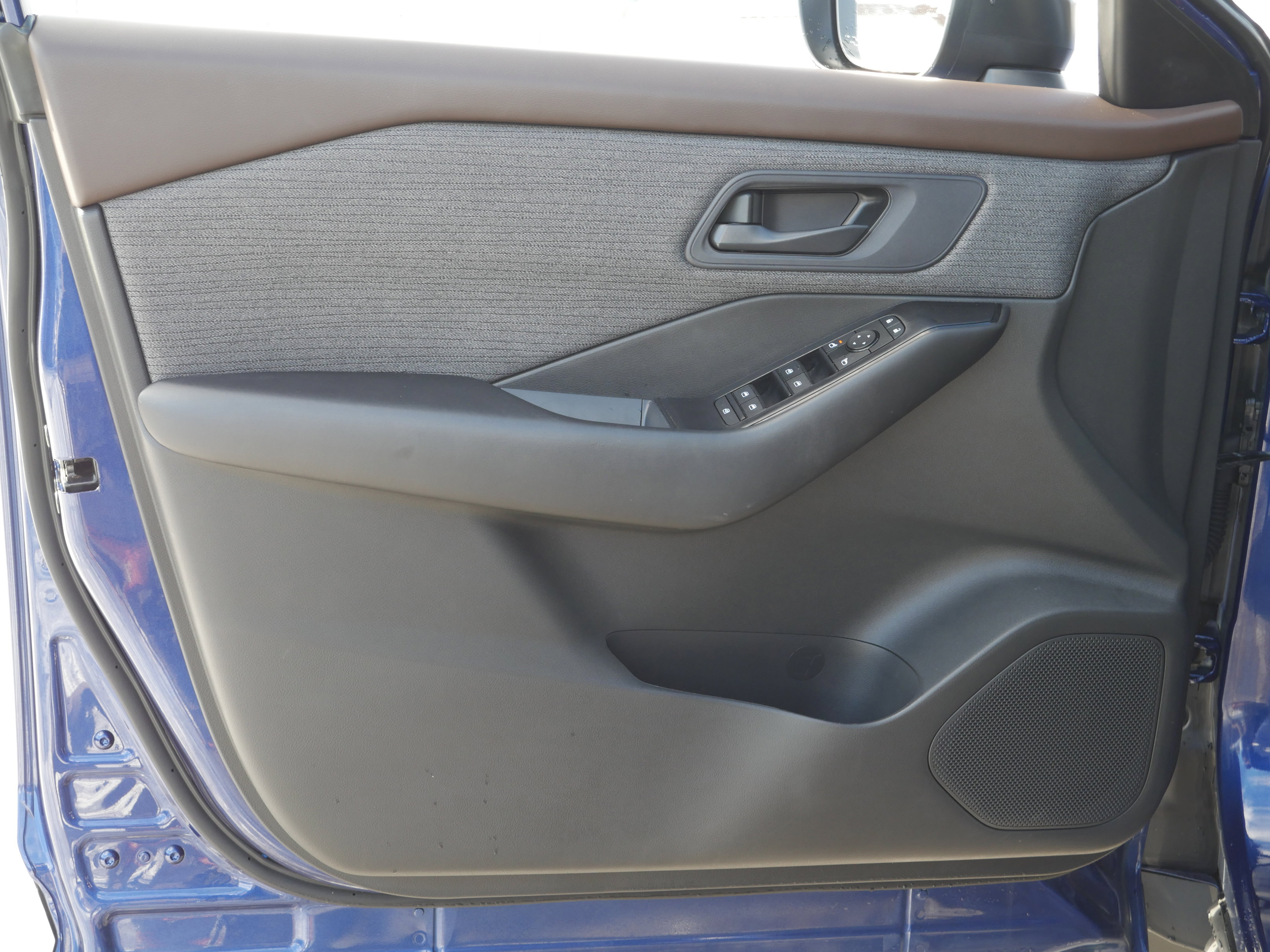 Certified 2023 Nissan Rogue S image 28