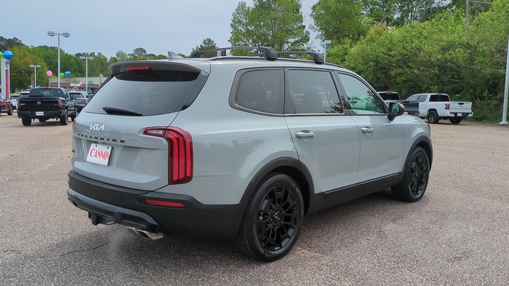 Used 2022 Kia Telluride EX w/ EX Premium Package image 5