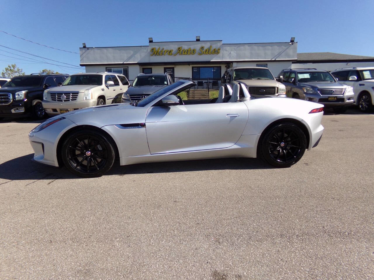 Used 2018 Jaguar F-TYPE Convertible image 43