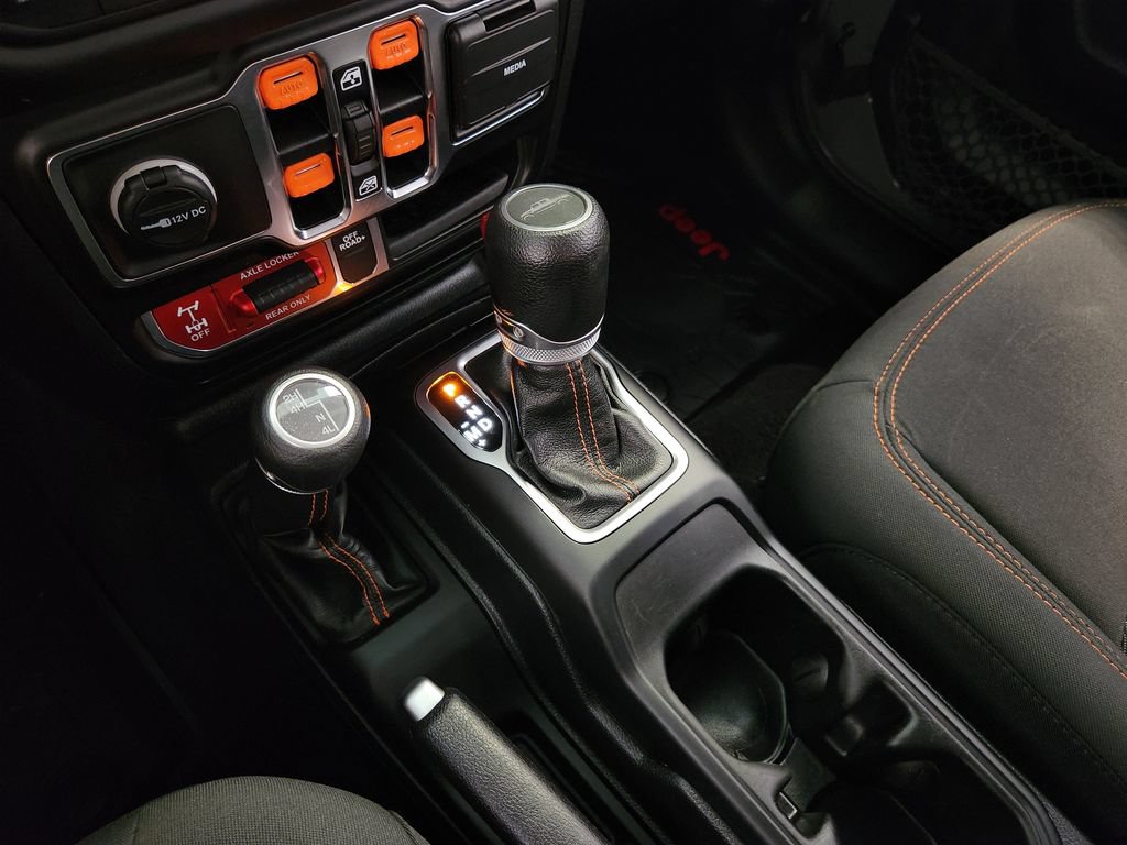 Used 2021 Jeep Gladiator Mojave w/ LED Lighting Group AWD/4WD image 19