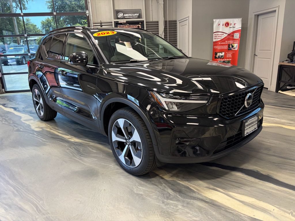 Used 2023 Volvo XC40 B5 Plus w/ Driver Assist Package