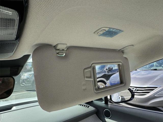 Certified 2025 Hyundai Sonata SEL image 27