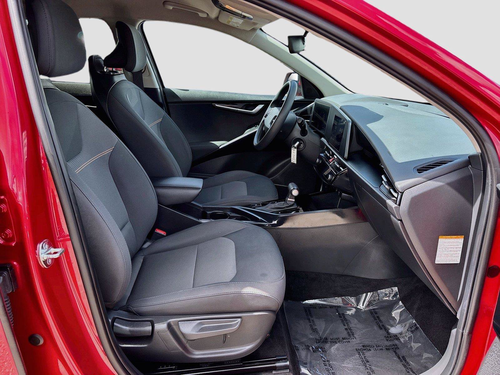 Used 2025 Kia Niro LX FWD image 25