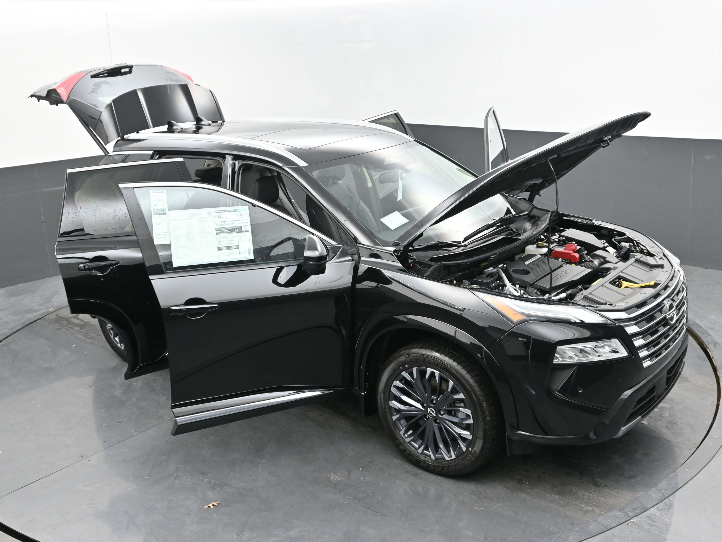 Certified 2025 Nissan Rogue Platinum w/ Tech Package image 38