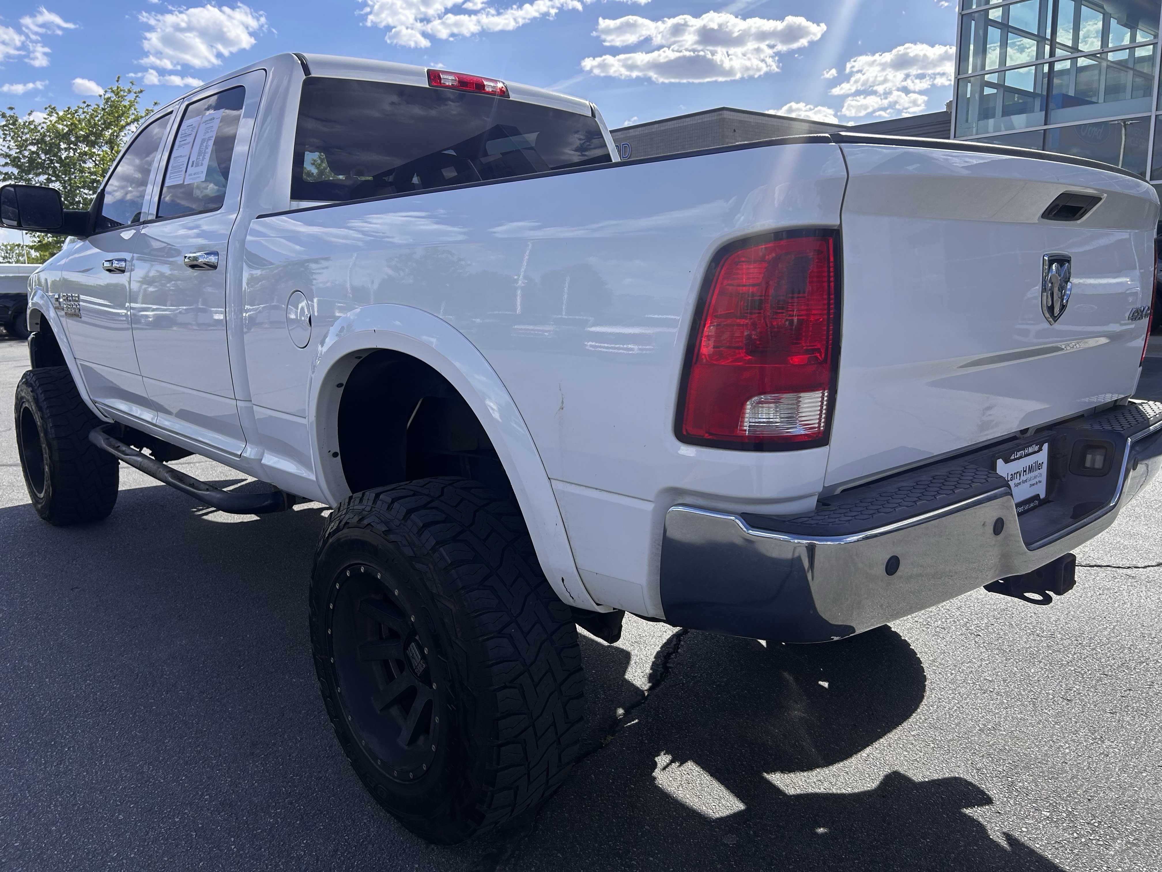 Used 2014 RAM 3500 Tradesman w/ Chrome Appearance Group image 3