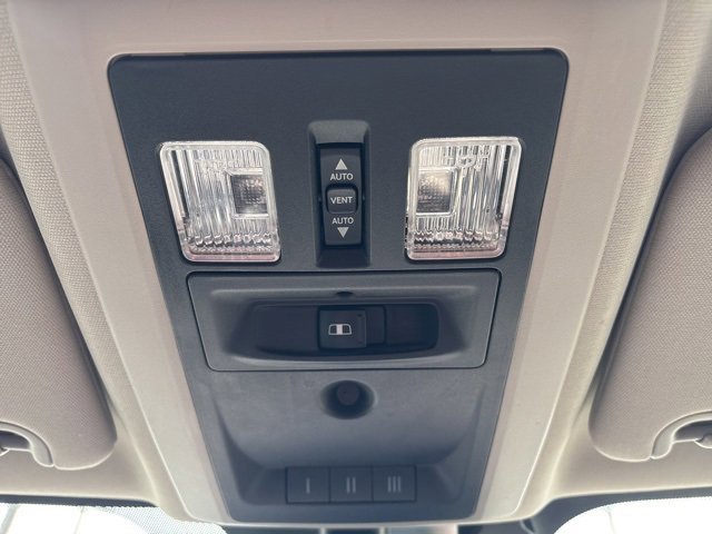 Used 2017 RAM 1500 Laramie Longhorn w/ Cold Weather Group image 31