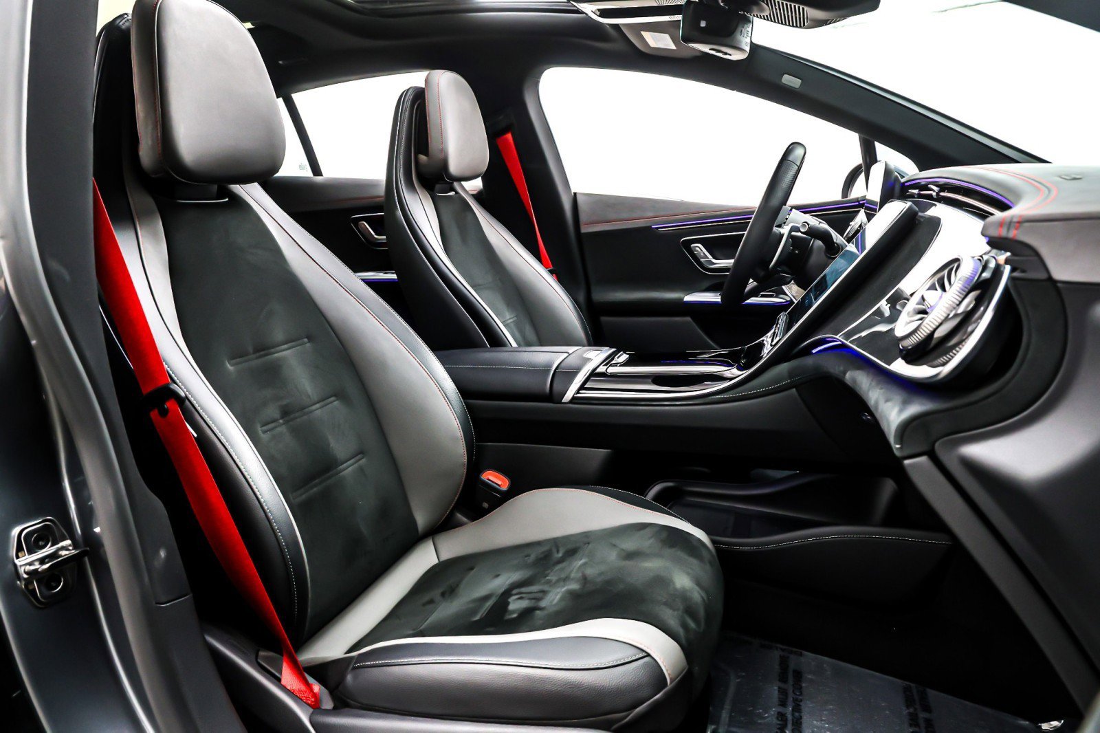 Used 2023 Mercedes-Benz EQE AMG 4MATIC Sedan image 8