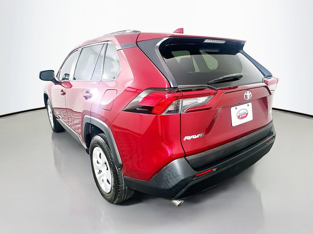 Used 2019 Toyota RAV4 LE FWD image 7