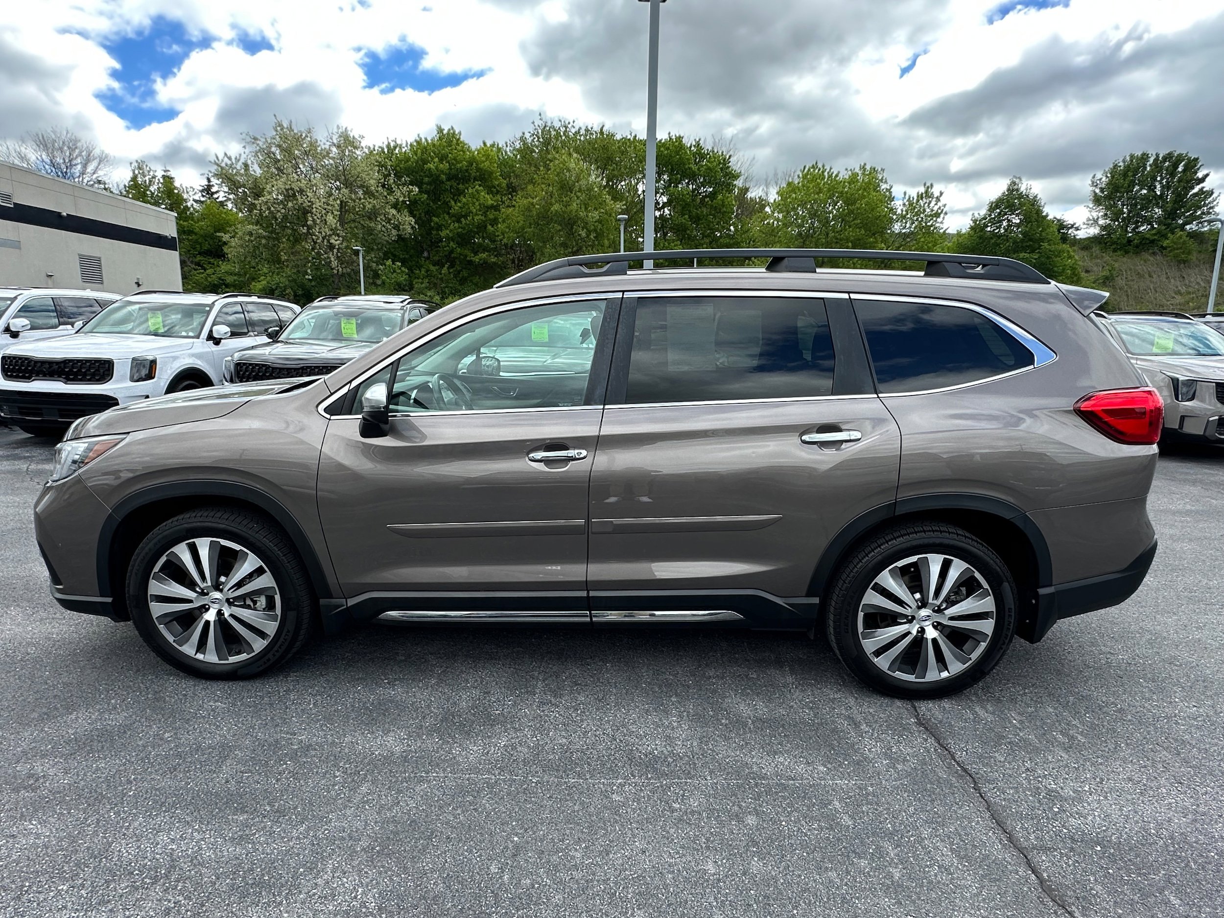 Used 2021 Subaru Ascent Touring w/ Popular Package #2A AWD/4WD image 8