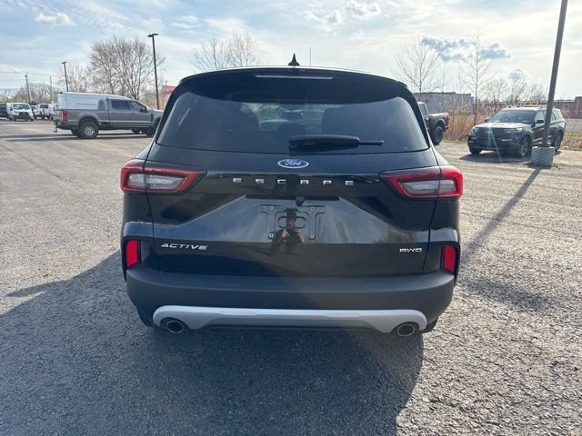 Used 2023 Ford Escape Active AWD/4WD image 17