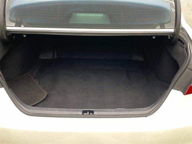 Used 2020 Toyota Camry XSE image 28