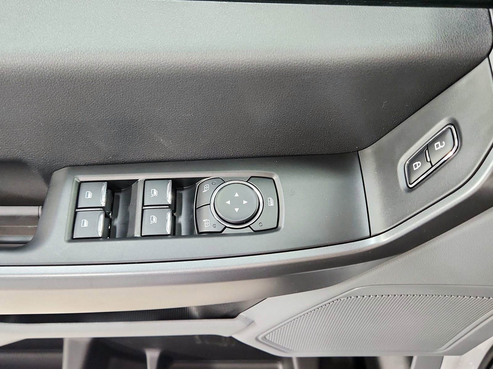 New 2026 Ford F250 XLT image 30