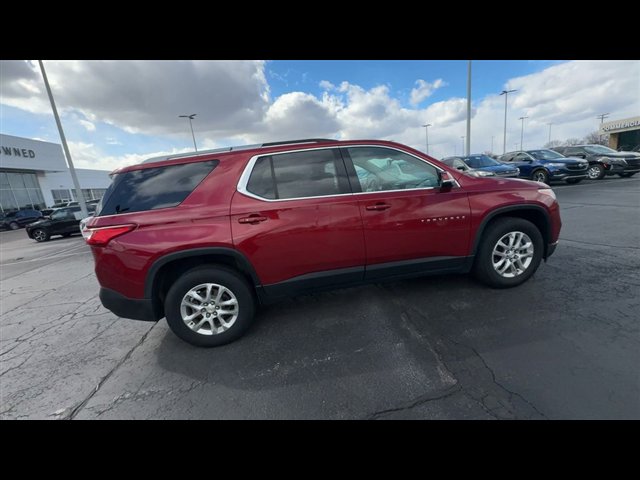 Used 2018 Chevrolet Traverse LT image 9