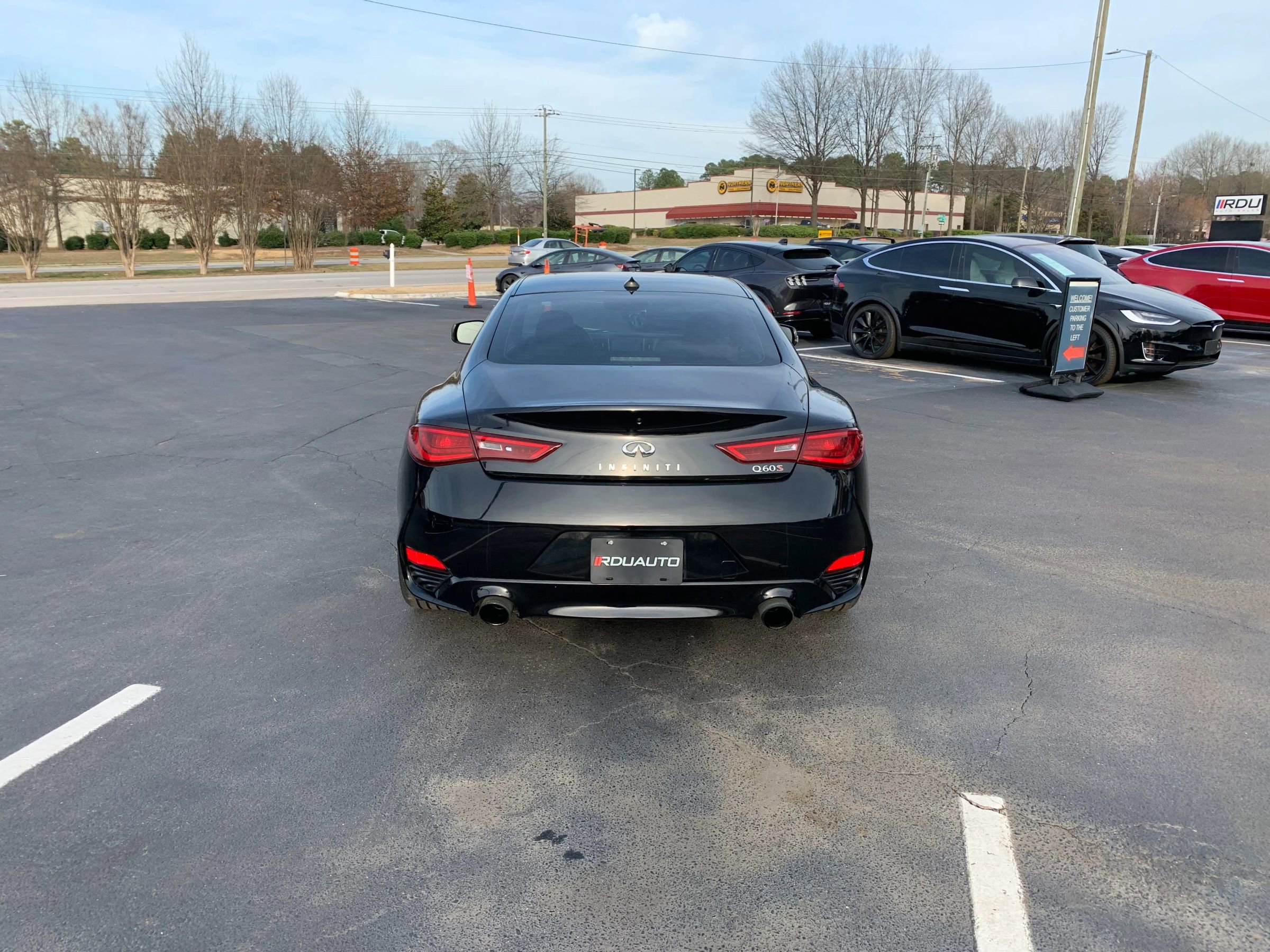 Used 2017 INFINITI Q60 Red Sport 400 image 10
