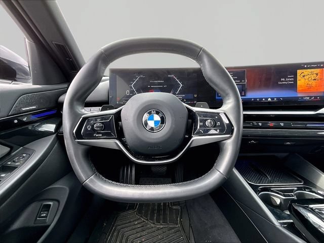 Used 2025 BMW 530i xDrive AWD/4WD image 15