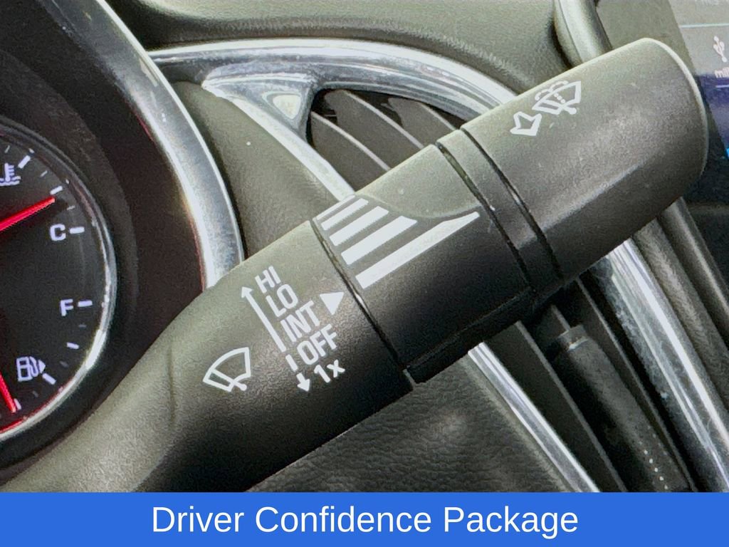 Used 2019 Chevrolet Malibu Hybrid w/ Leather Package image 17