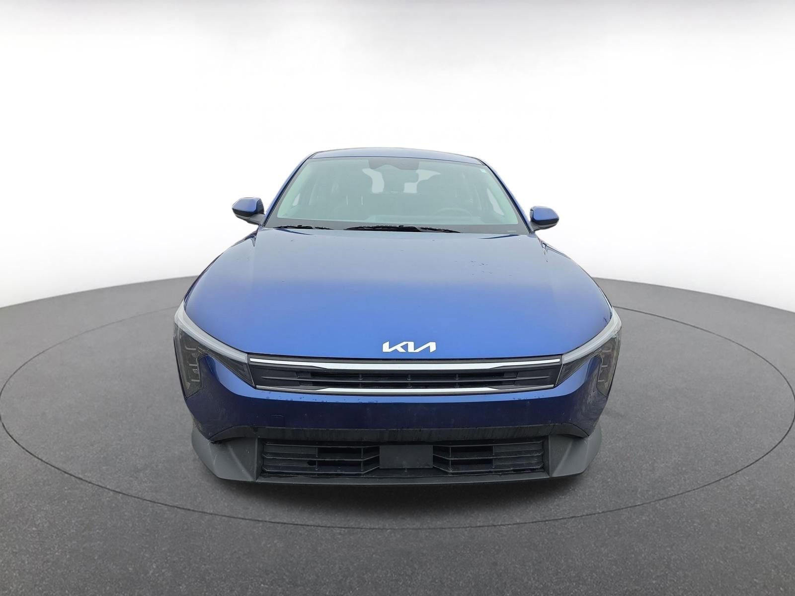 Used 2025 Kia K4 LXS image 2