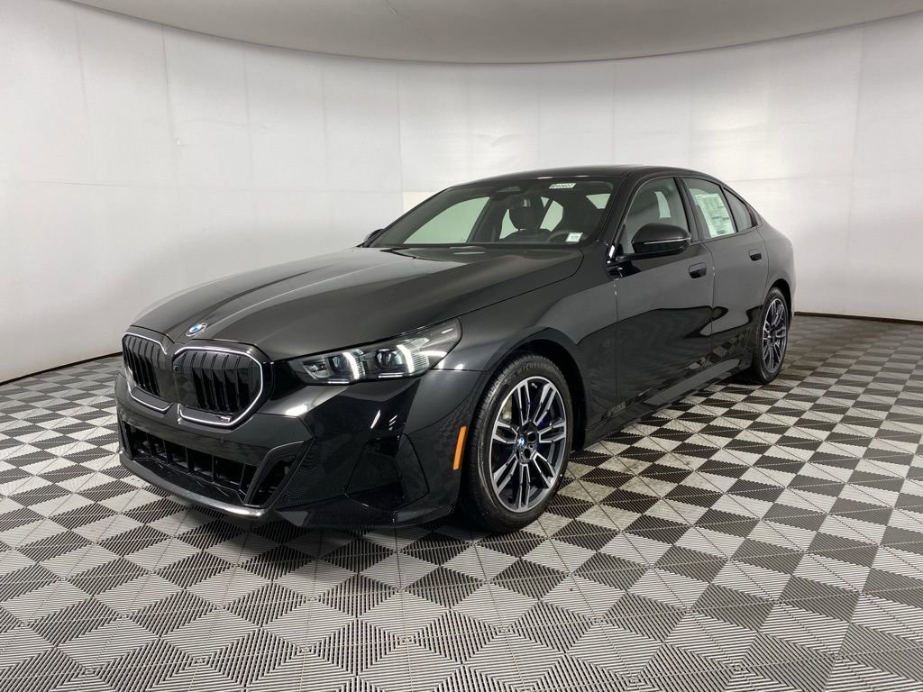 New 2026 BMW 530i xDrive w/ M Sport Package image 3