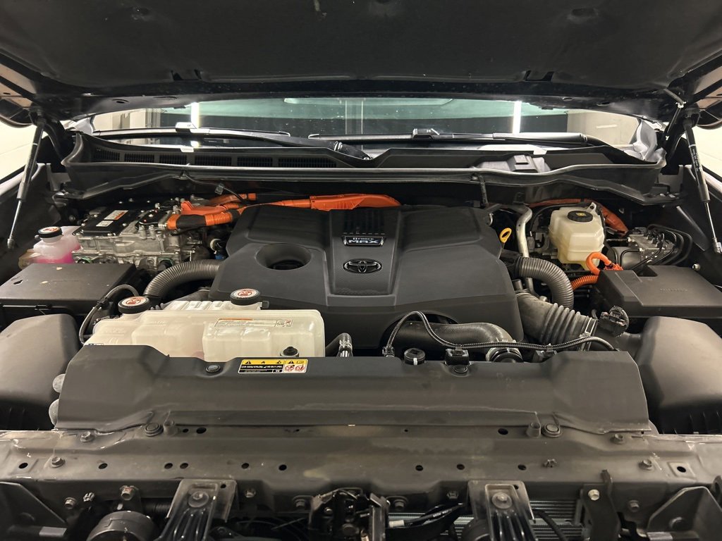 Used 2024 Toyota Tundra Limited image 12