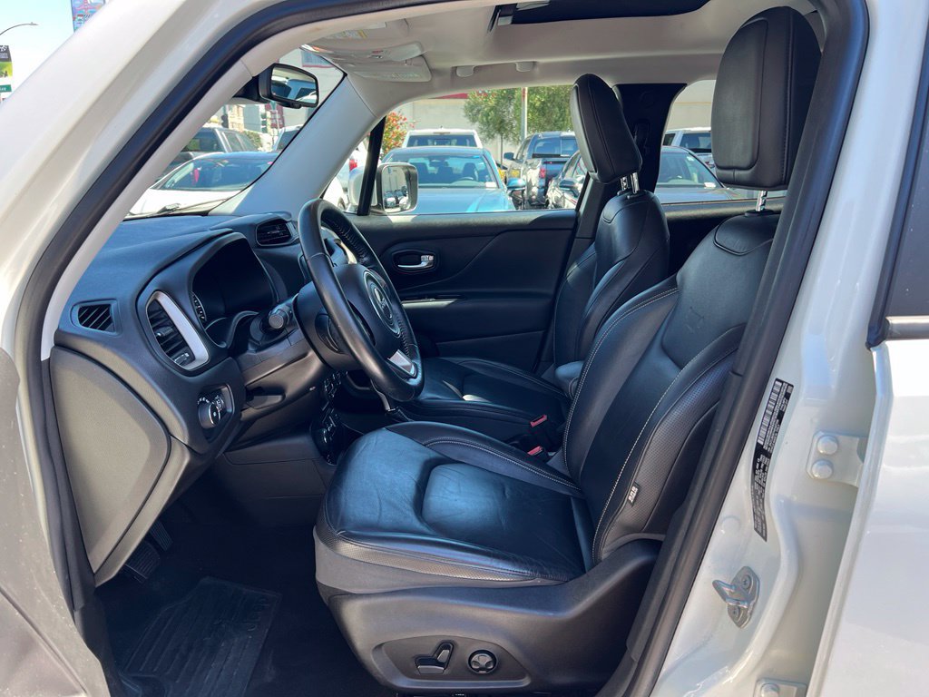 Used 2017 Jeep Renegade Limited AWD/4WD image 13