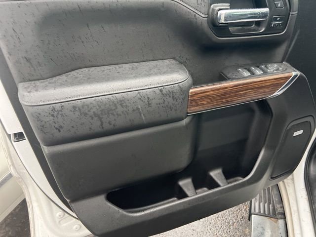 Used 2022 Chevrolet Silverado 1500 High Country w/ Technology Package AWD/4WD image 15