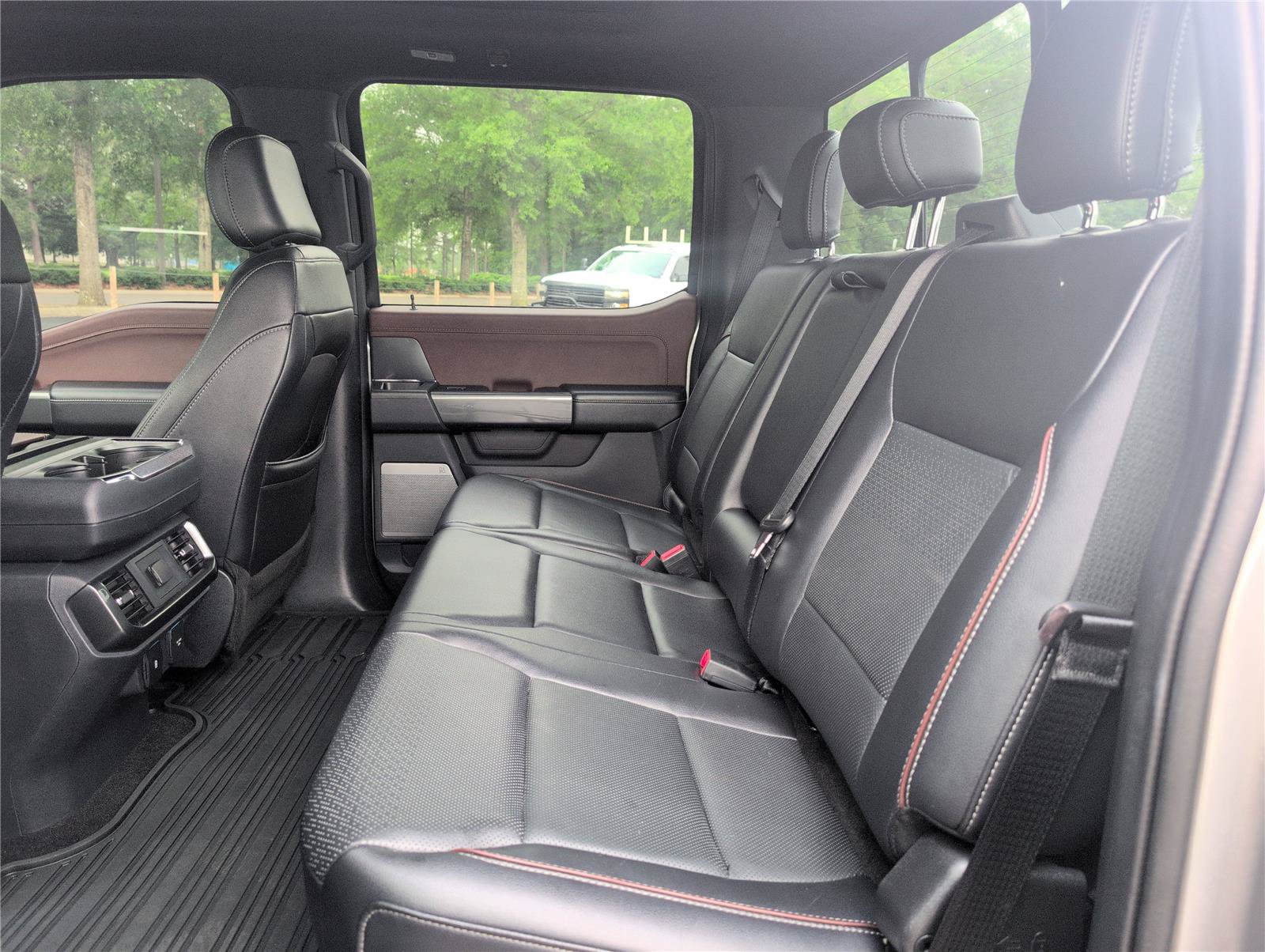 Used 2022 Ford F150 Lariat AWD/4WD image 38