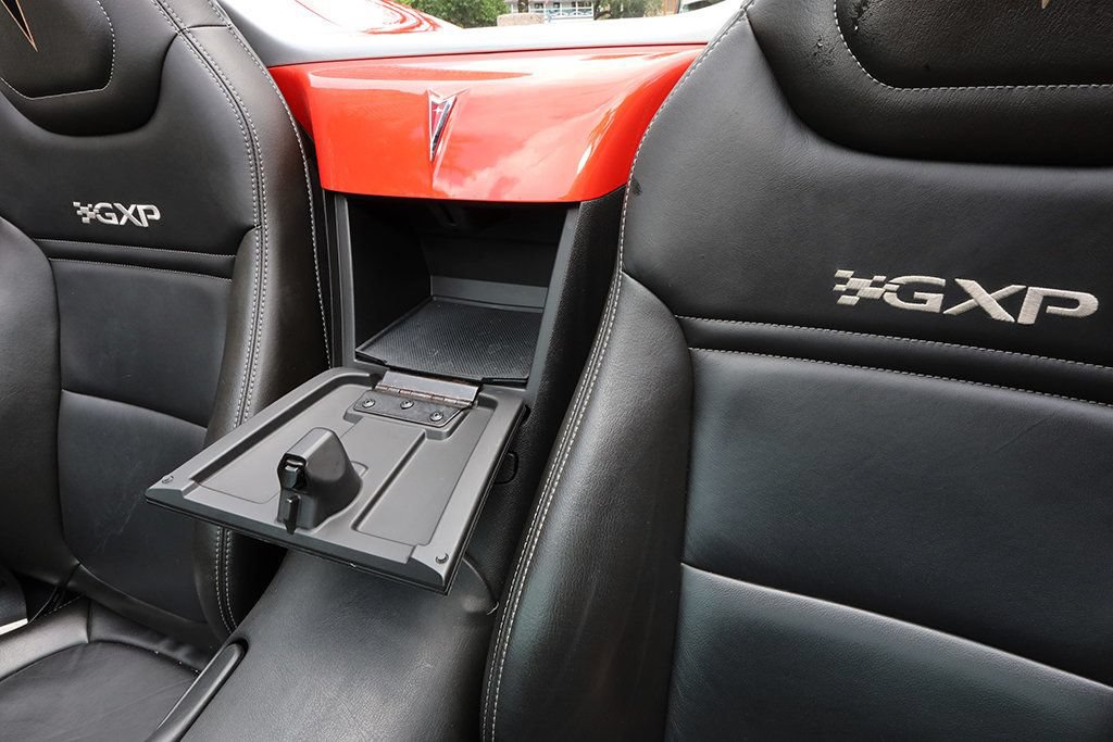 Used 2008 Pontiac Solstice GXP w/ Premium Package RWD image 35