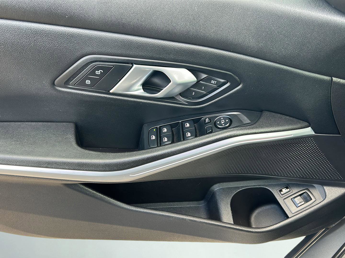 Used 2024 BMW 330e xDrive image 16