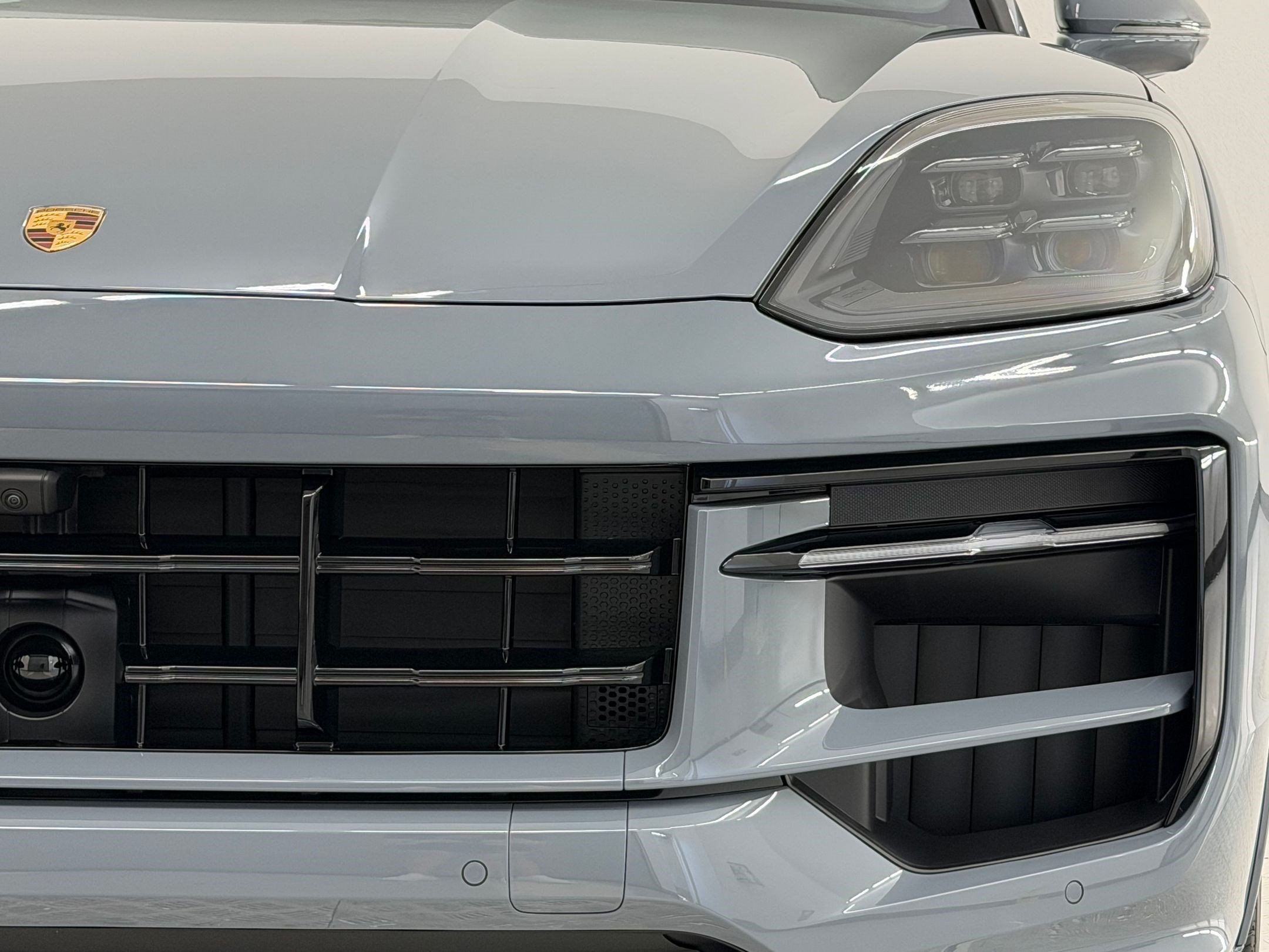 New 2026 Porsche Cayenne GTS AWD/4WD image 12