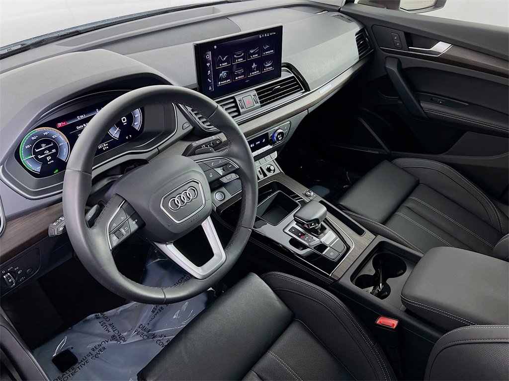 Used 2023 Audi Q5 e Premium Plus w/ Premium Plus Package image 9