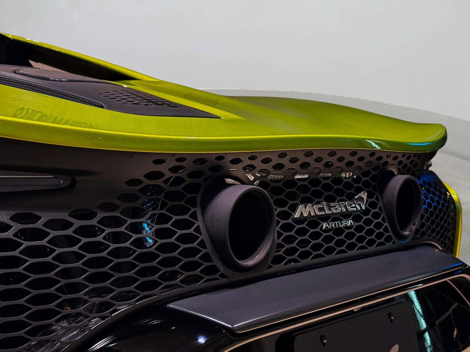 New 2026 McLaren Artura RWD image 30