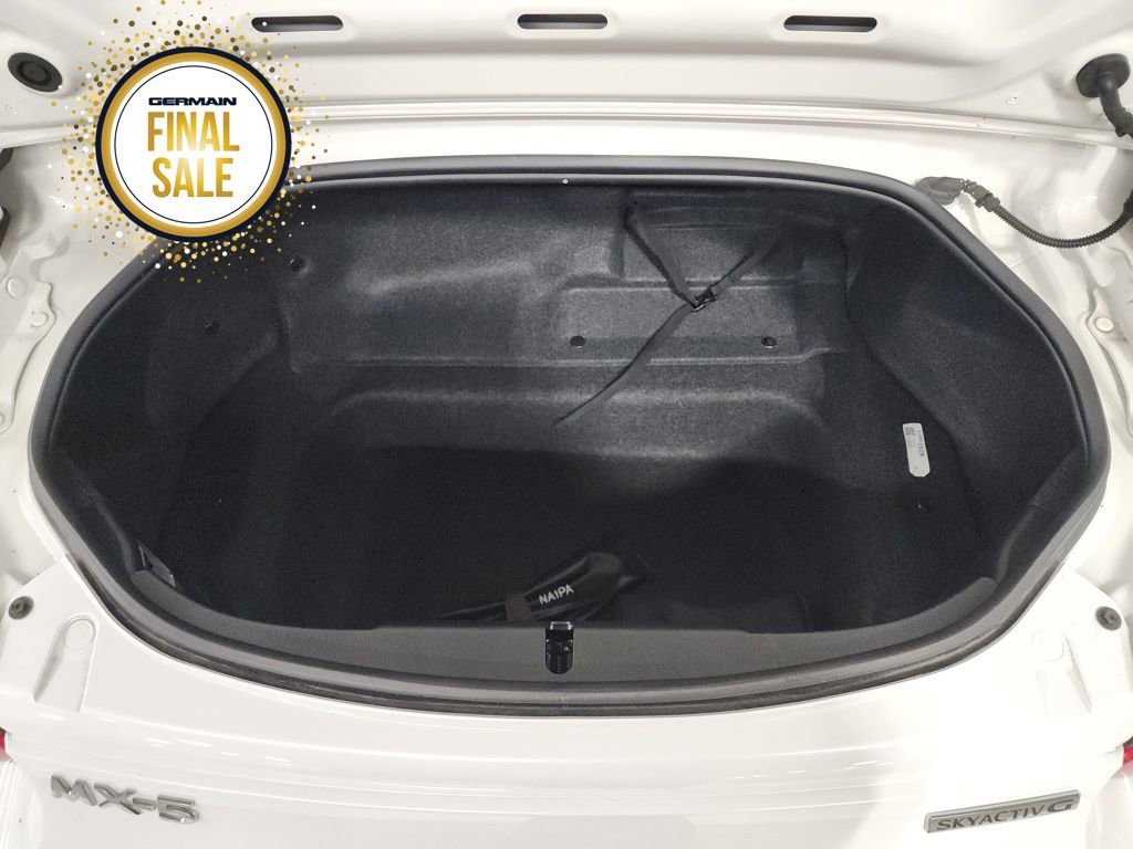 Used 2023 MAZDA MX-5 Miata Club w/ Weather Package image 19