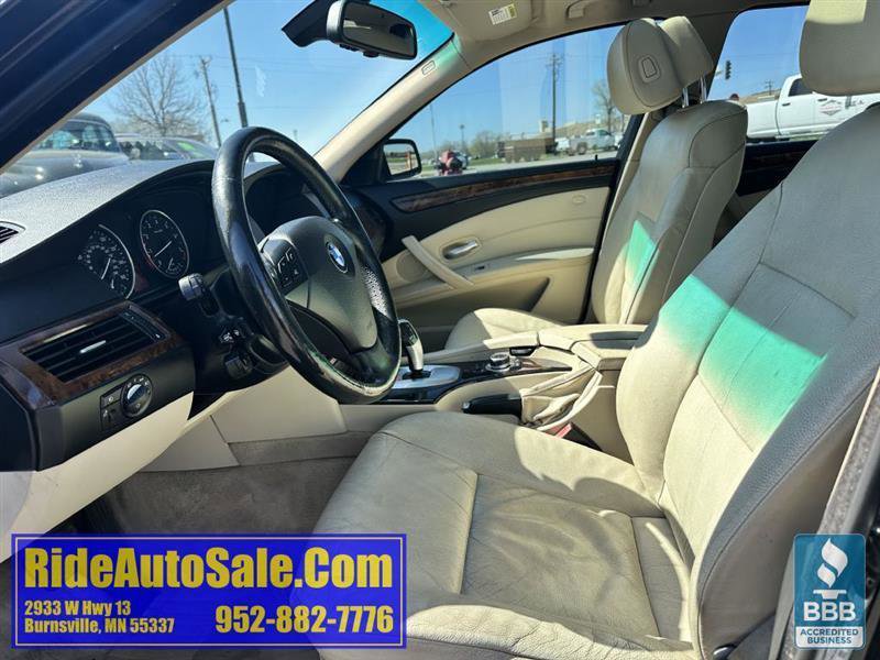 Used 2009 BMW 528i xDrive Sedan AWD/4WD image 9