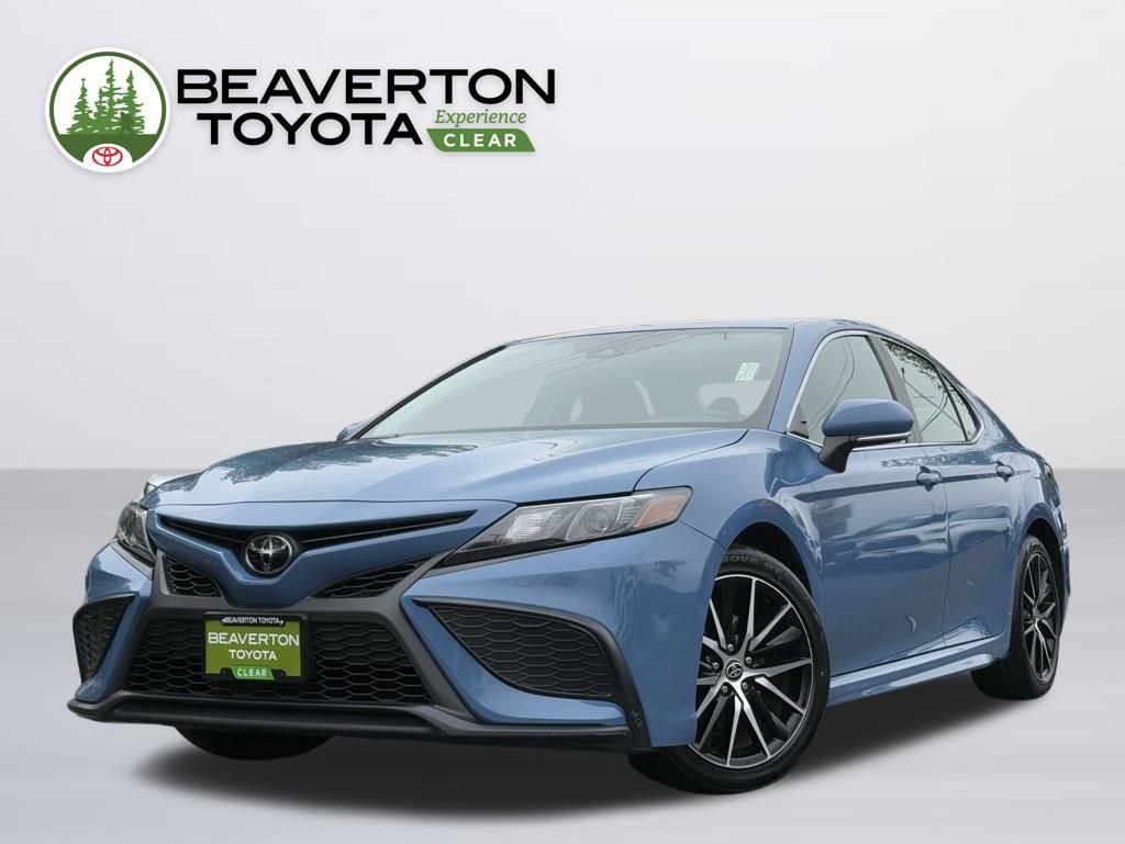 Used 2024 Toyota Camry SE w/ Cold Weather Package