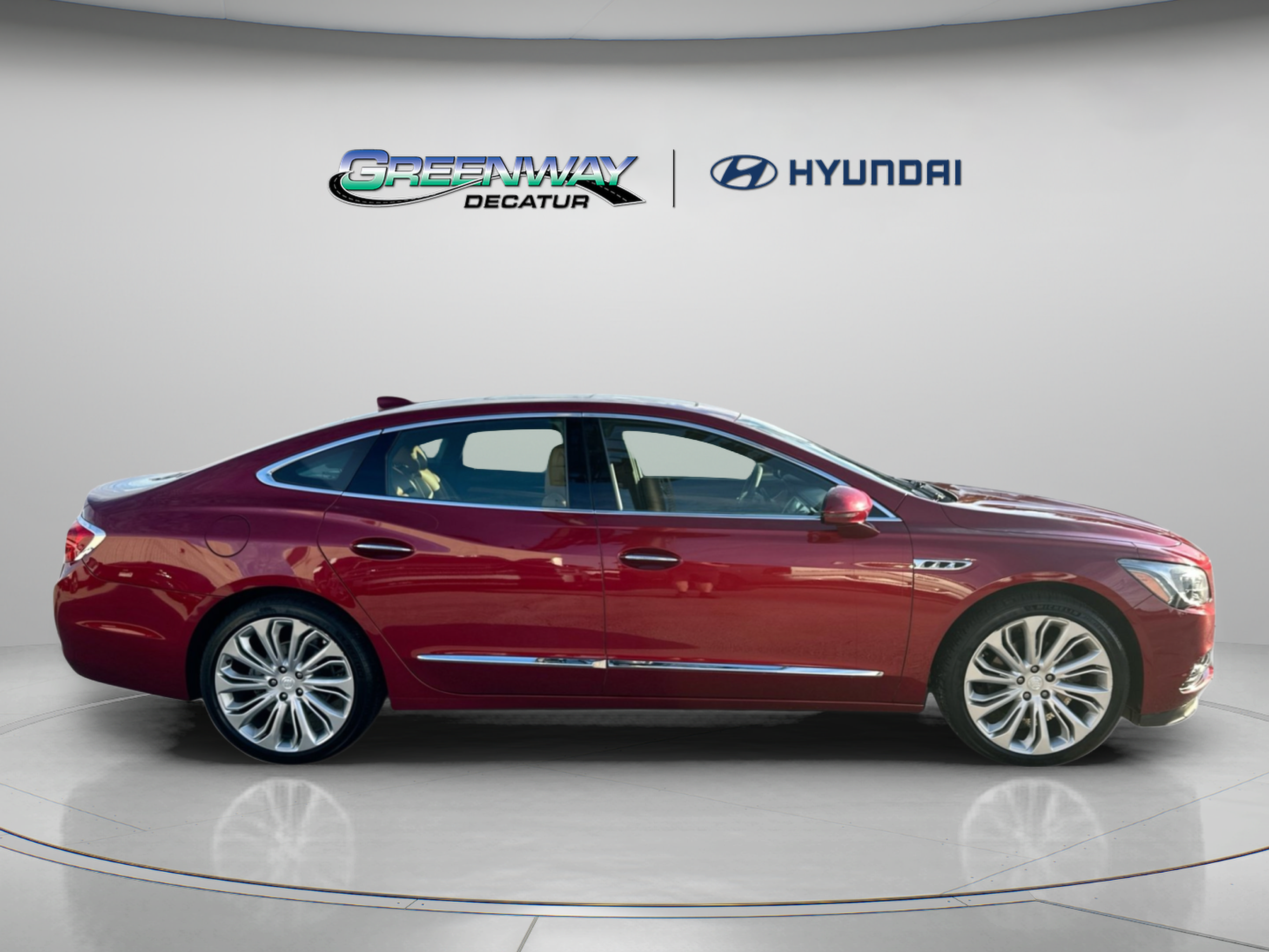 Used 2019 Buick LaCrosse Essence w/ Sun and Shade Package FWD image 9