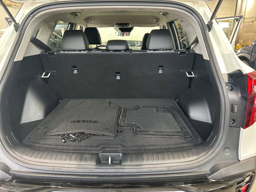 Certified 2024 Kia Seltos X-Line image 18