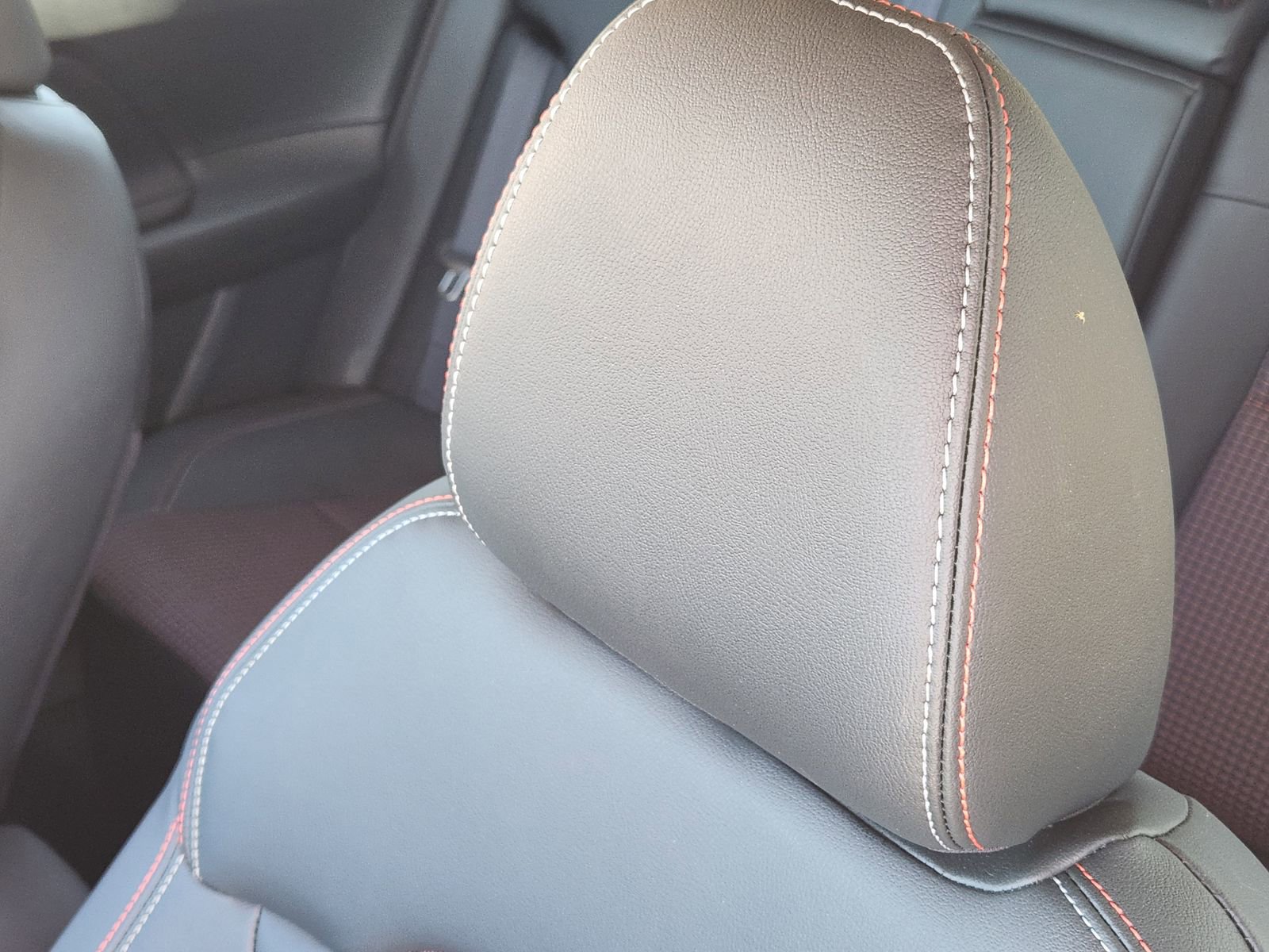 New 2026 Nissan Kicks SR w/ Cold Weather Package image 15