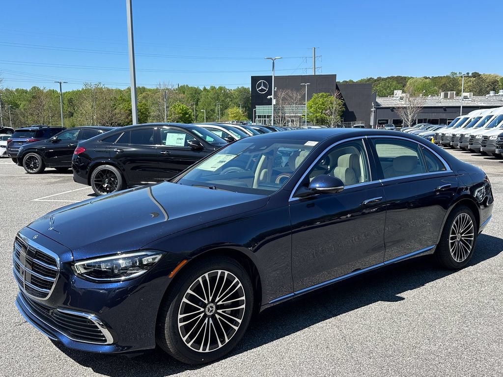 New 2026 Mercedes-Benz S 580e 4MATIC Sedan image 4