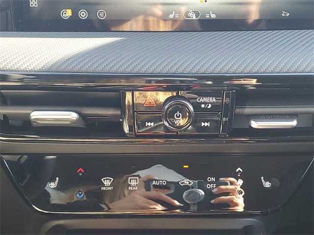 New 2026 Nissan Kicks SR image 20