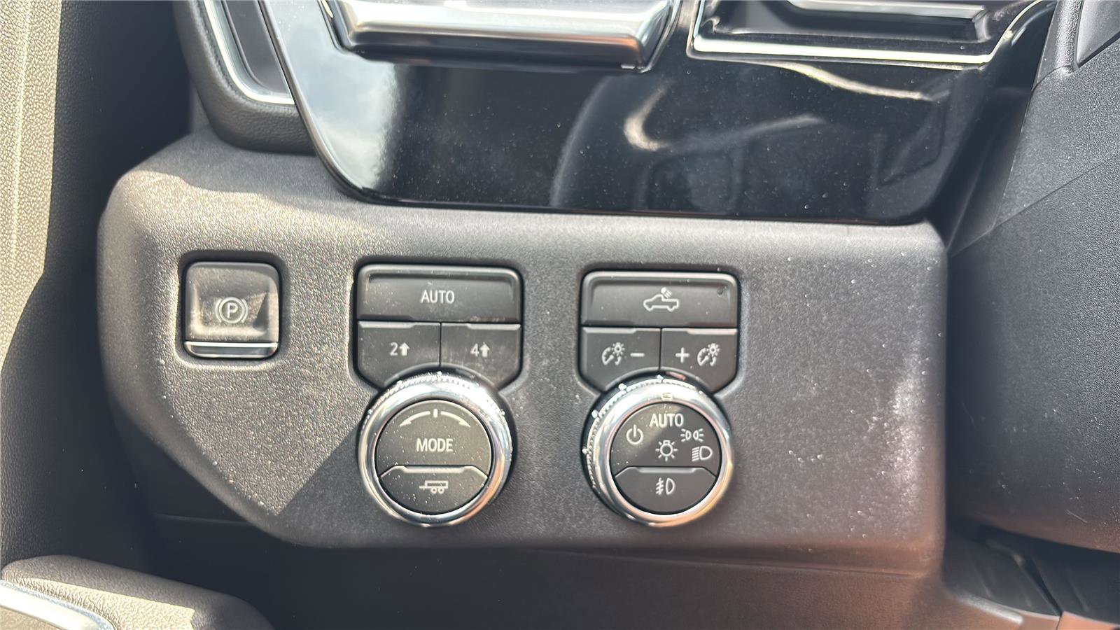 New 2026 GMC Sierra 1500 Elevation AWD/4WD image 13
