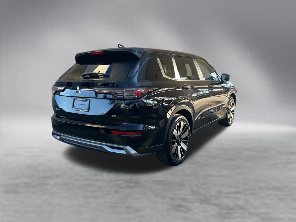 New 2026 Mitsubishi Outlander SE FWD video 3