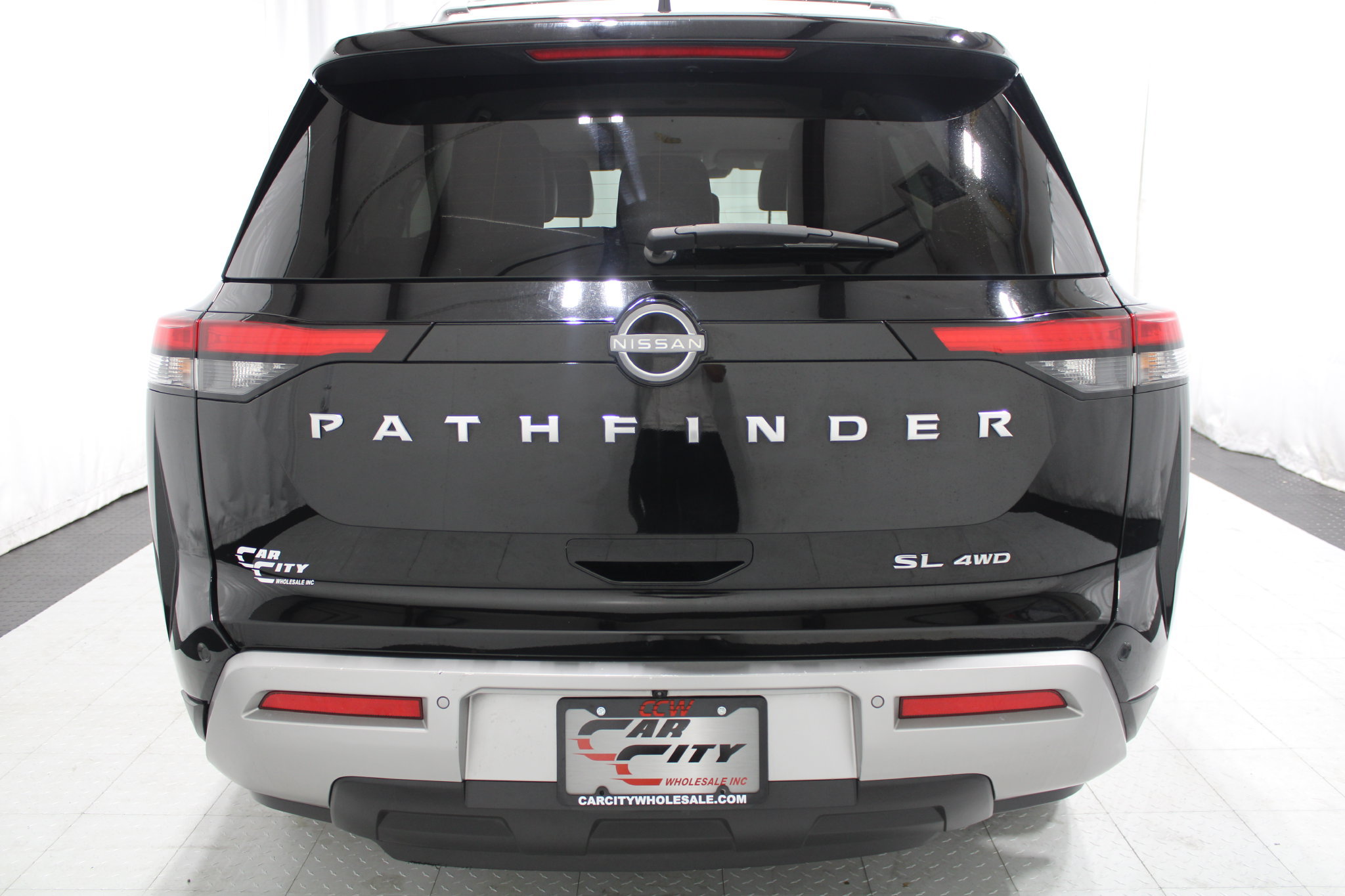 Used 2024 Nissan Pathfinder SL w/ Cargo Package AWD/4WD image 7