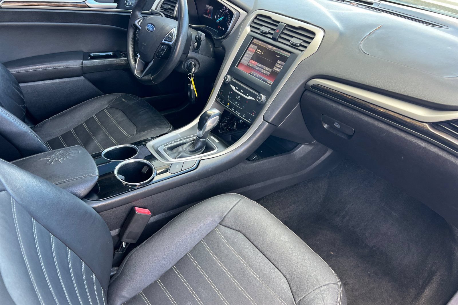 Used 2013 Ford Fusion SE FWD image 16