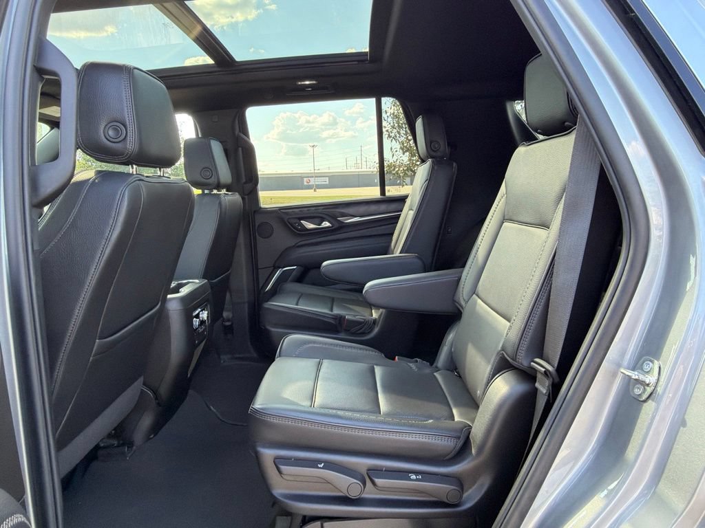Used 2023 GMC Yukon Denali AWD/4WD image 47