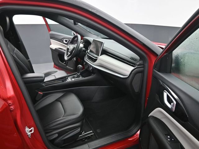 Used 2025 Jeep Compass Limited image 17